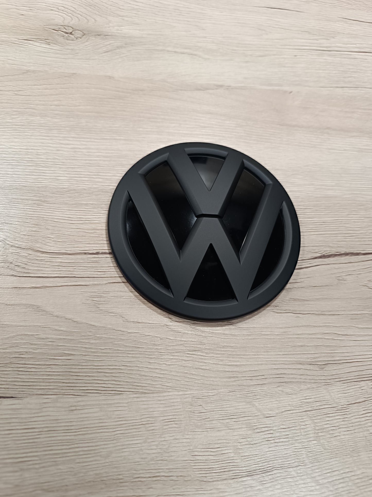 VW T5 T6 Emblem Logo Schwarz matt hinten
