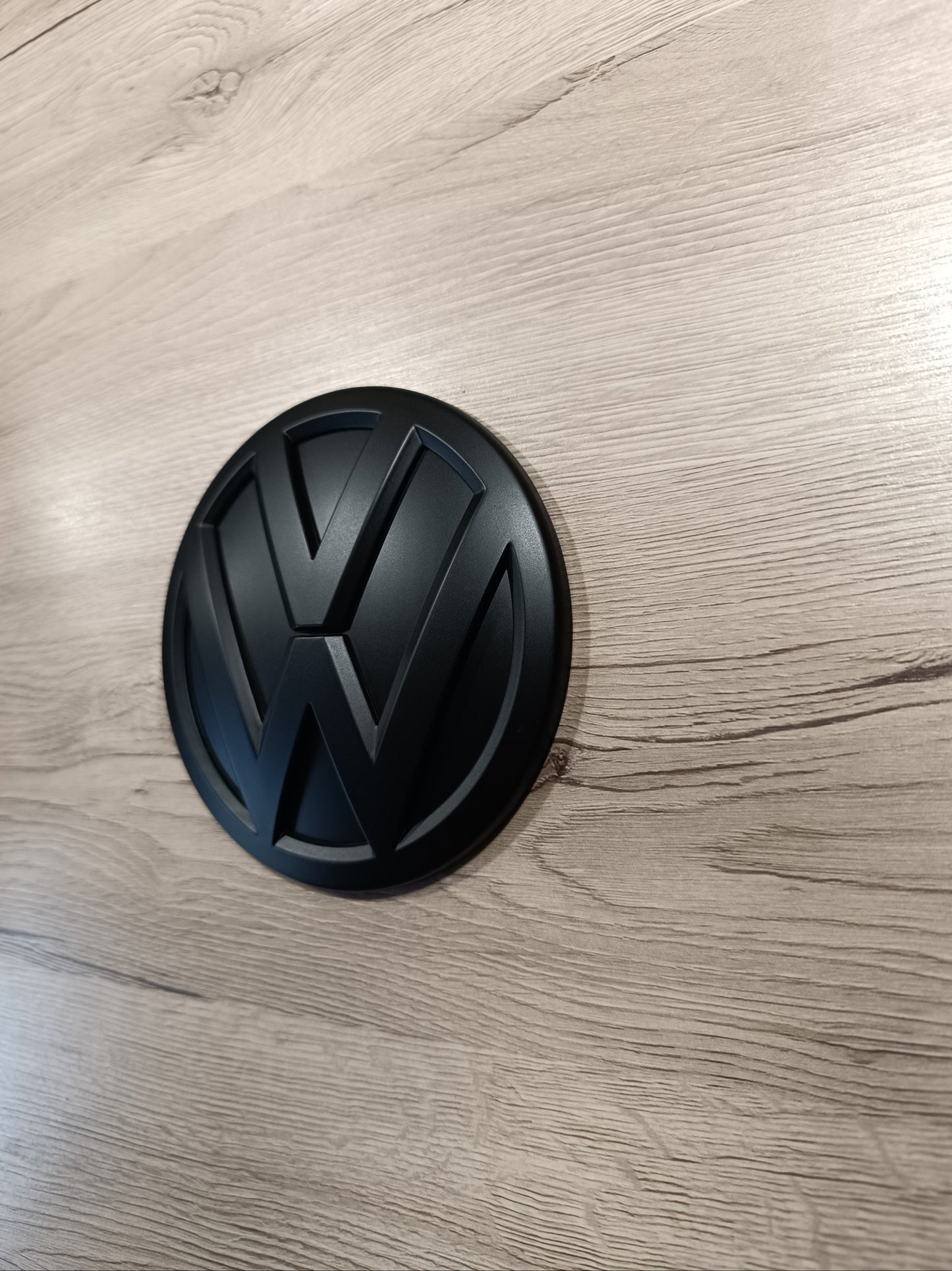 VW T5 T6 Emblem Logo Schwarz matt hinten