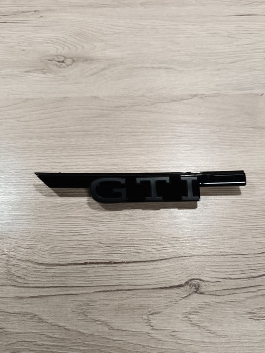 GTI Schriftzug Plakette Frontgrill Schwarz