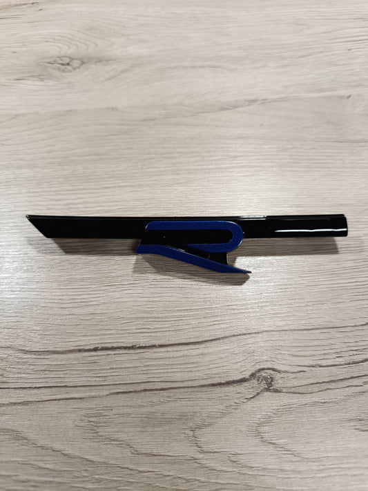 R Plakette Schriftzug Schwarz Frontgrill